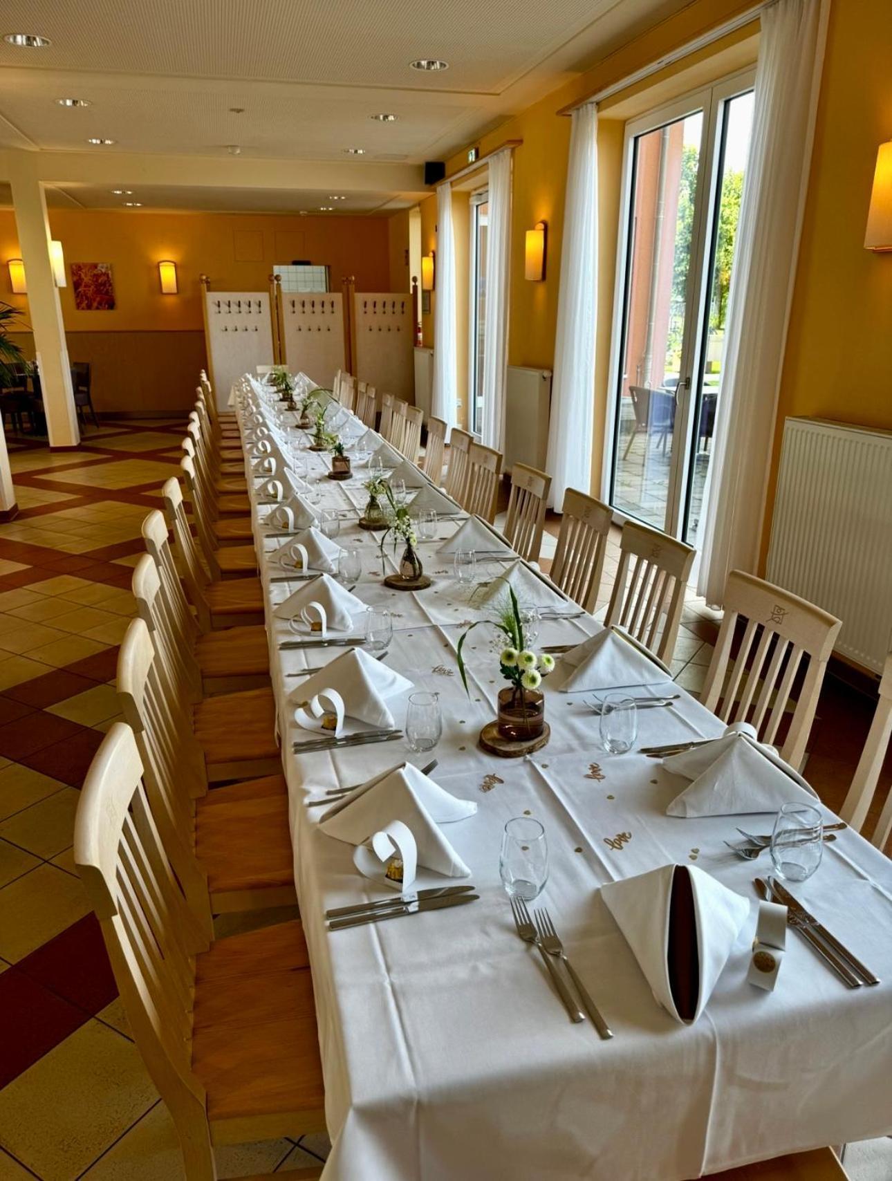 Jufa Hotel Im Brueckenkopfpark - Juelich Bagian luar foto