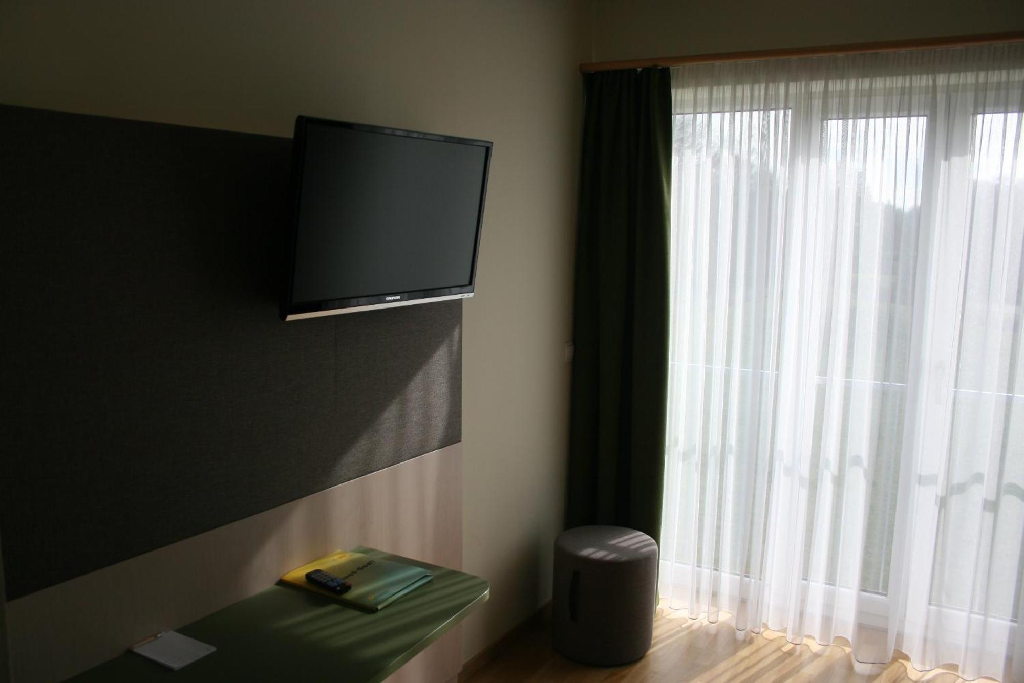 Jufa Hotel Im Brueckenkopfpark - Juelich Bagian luar foto