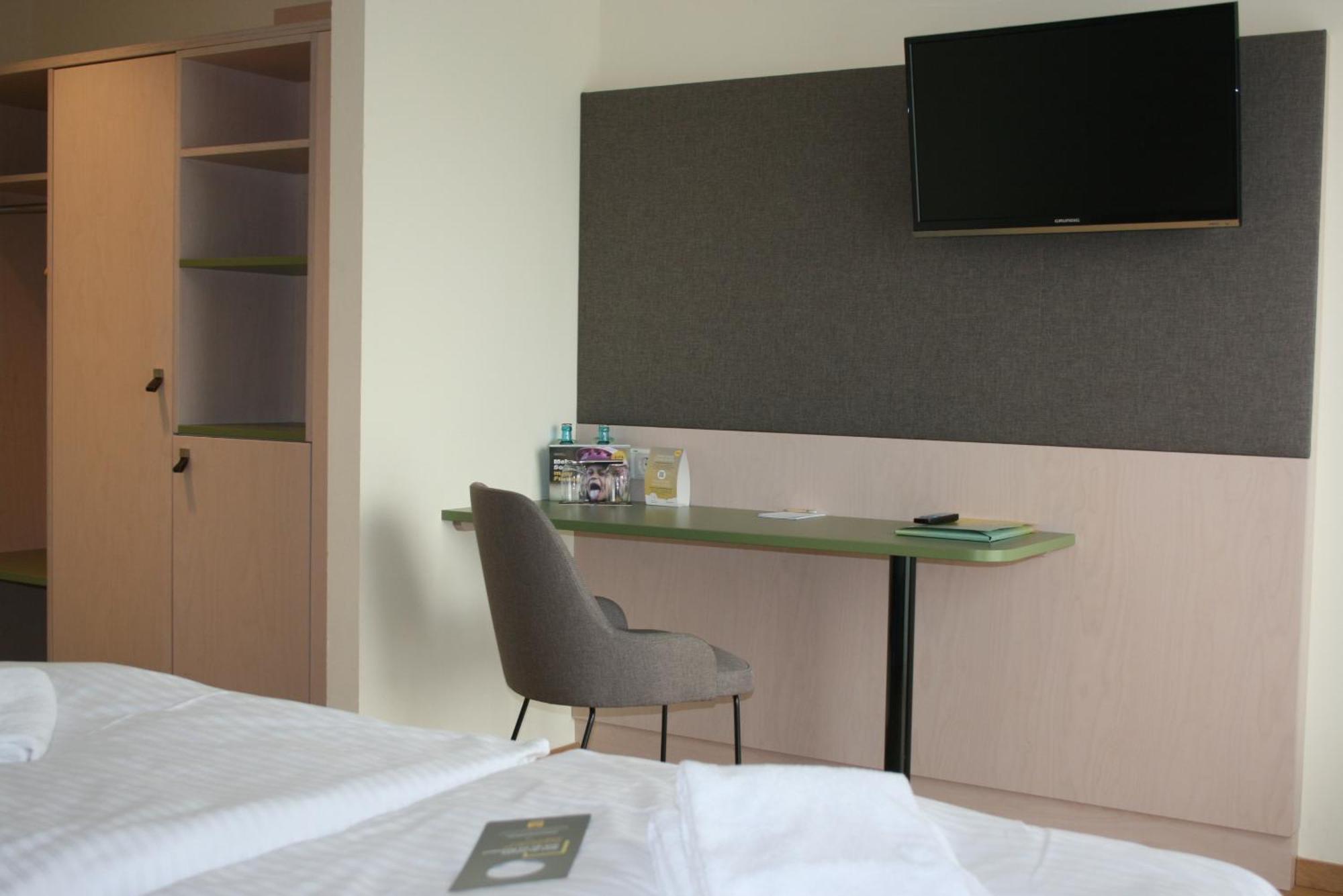 Jufa Hotel Im Brueckenkopfpark - Juelich Bagian luar foto