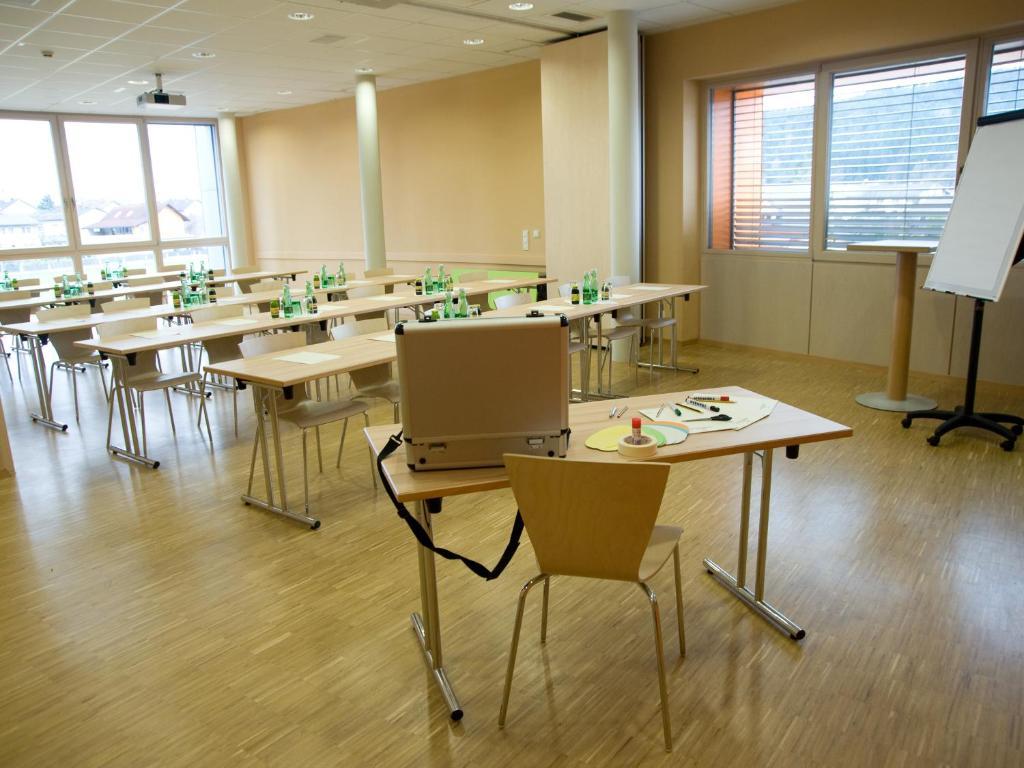 Jufa Hotel Im Brueckenkopfpark - Juelich Bagian luar foto